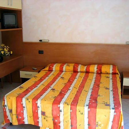 Miriam Hotel Pietra Ligure Kültér fotó