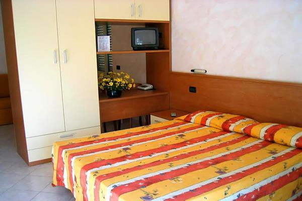 Miriam Hotel Pietra Ligure Szoba fotó